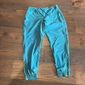 Albion fit Teal Jetsetters Size Small